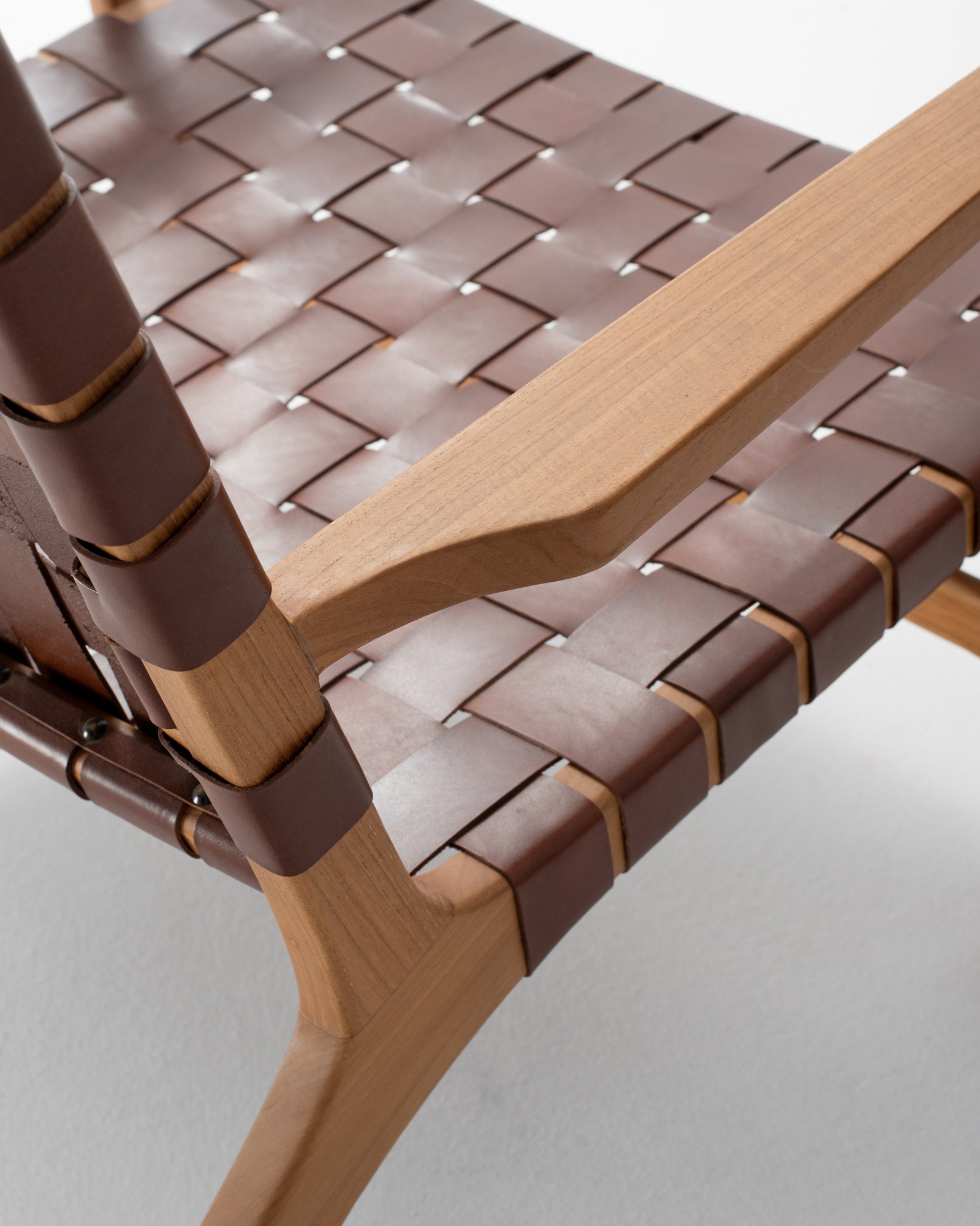 LEA Lounger Chair – Leather Thumbnail